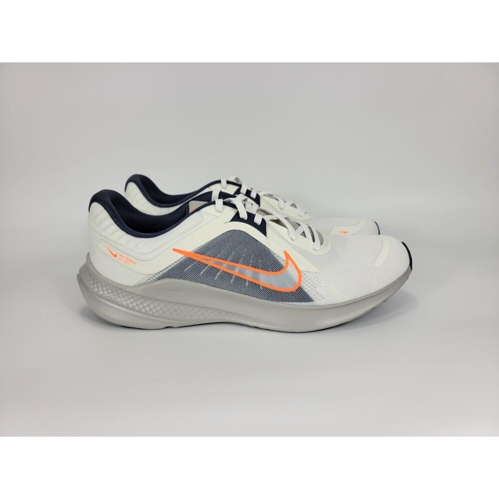 Nike Quest 5 Athletic Shoes Sneakers Mens Size 12 White Gray Blue DD0204-103 - Picture 1 of 9